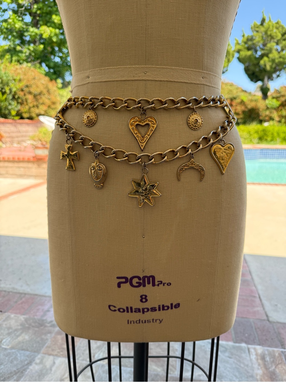 Escada Gold-Tone Double Chain Charm Belt 80’s Vintage OS